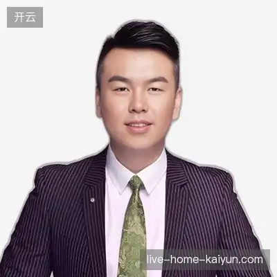 黄致